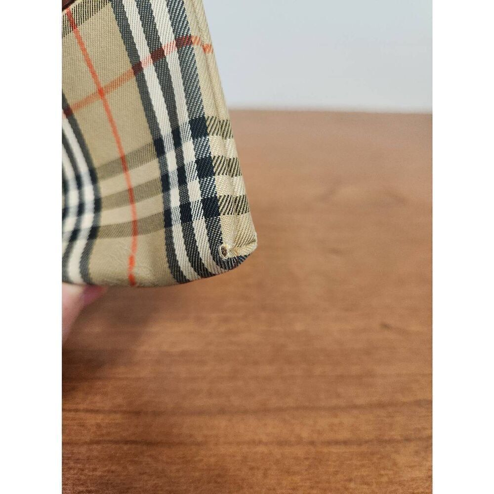 Burberrys VINTAGE Haymarket Check coin pouch. Slight ware on corners see picture - Picture 7 of 11